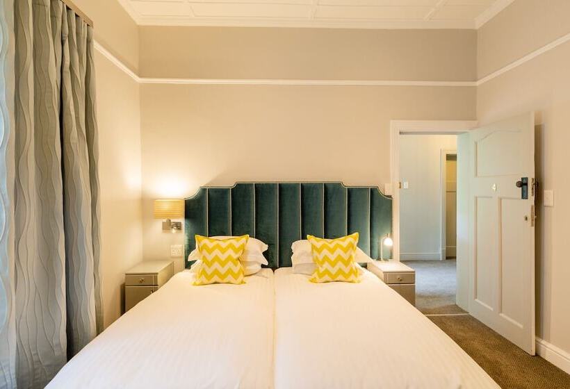 استودیوی استاندارد, Eendracht Apartments