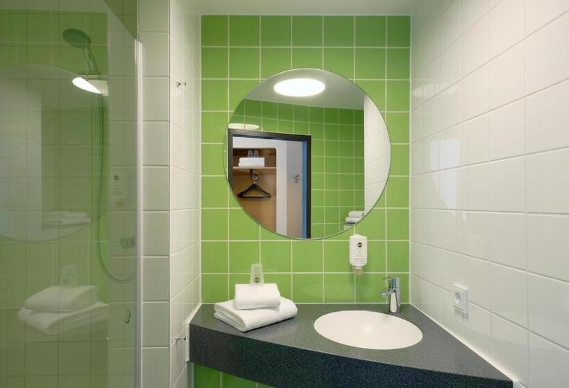 اتاق خانوادگی, B&b Hotel Freiburg Süd