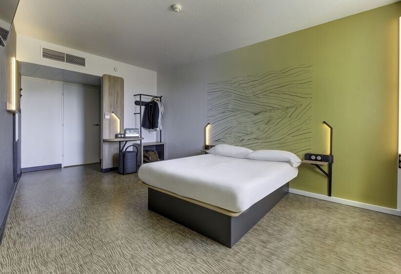 Standard Room Adapted for people with reduced mobility, B&b  Marseille Prado Velodrome