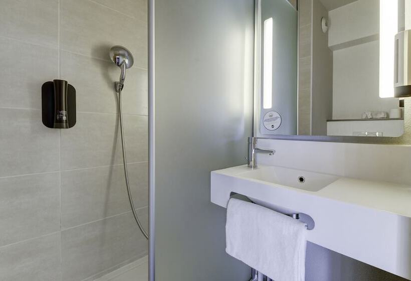 اتاق استاندارد چهار تخته, B&b Hotel Marseille Prado Vélodrome