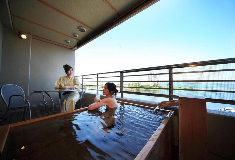 اتاق لوکس خانوادگی, Biwako Ryokusuitei
