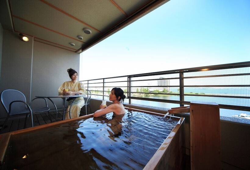 اتاق لوکس, Biwako Ryokusuitei