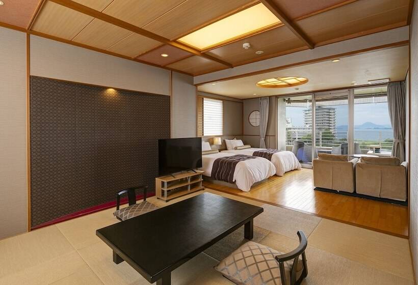اتاق لوکس, Biwako Ryokusuitei