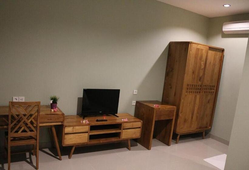 بانگلوی استاندارد, Naturela