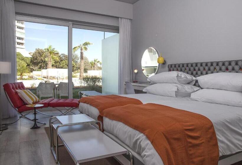 اتاق لوکس با چشم‌انداز استخر, Pestana Alvor South Beach Premium Suite