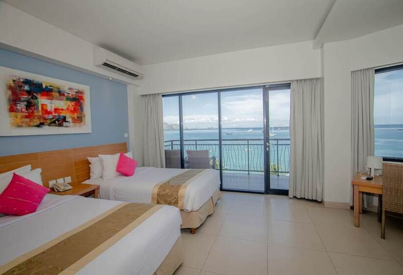 اتاق لوکس با چشم‌انداز دریا, La Prima Hotel Flores