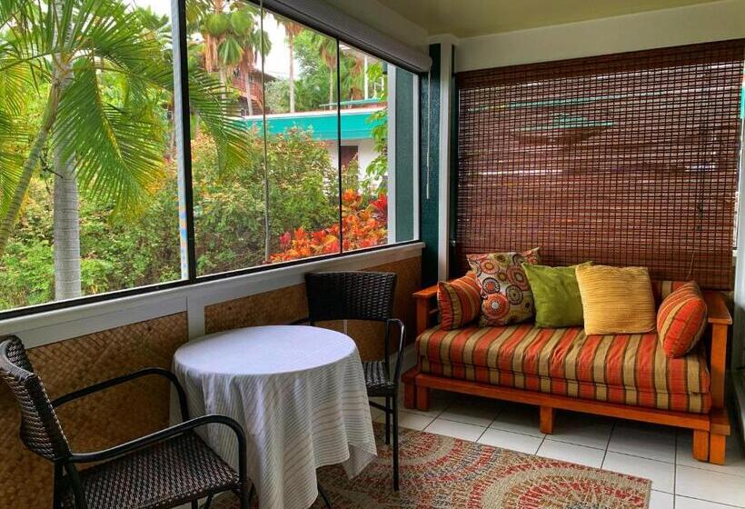 سوییت, Big Island Retreat