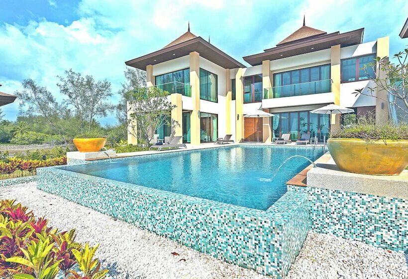 ویلا پریمیوم 3 خوابه, Ataman Luxury Villas