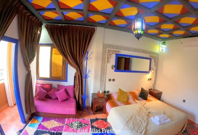 اتاق استاندارد با بالکن, Atlas Prestige