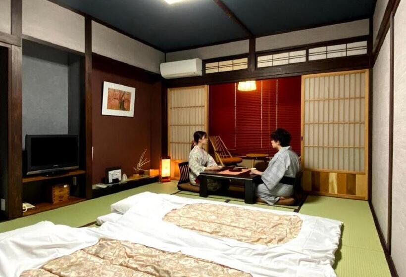 اتاق استاندارد با سرویس بهداشتی مشترک, Ryokan Asunaro