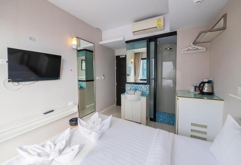 اتاق استاندارد, Serenotel Pattaya