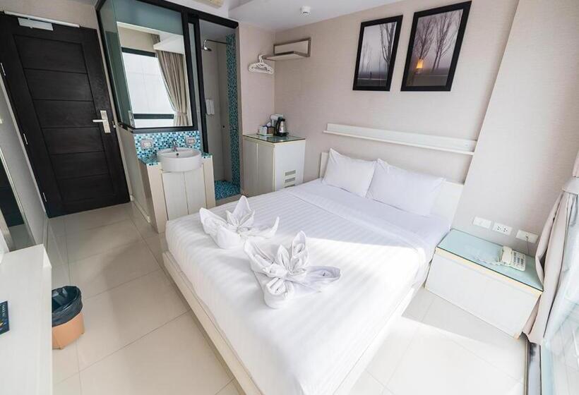 اتاق استاندارد, Serenotel Pattaya