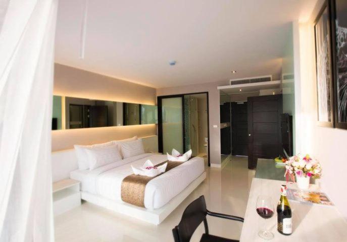 اتاق سوپریور خانوادگی, Serenotel Pattaya