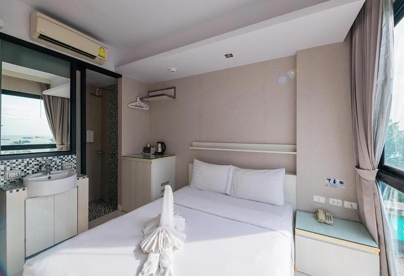 اتاق استاندارد با چشم‌انداز دریا, Serenotel Pattaya