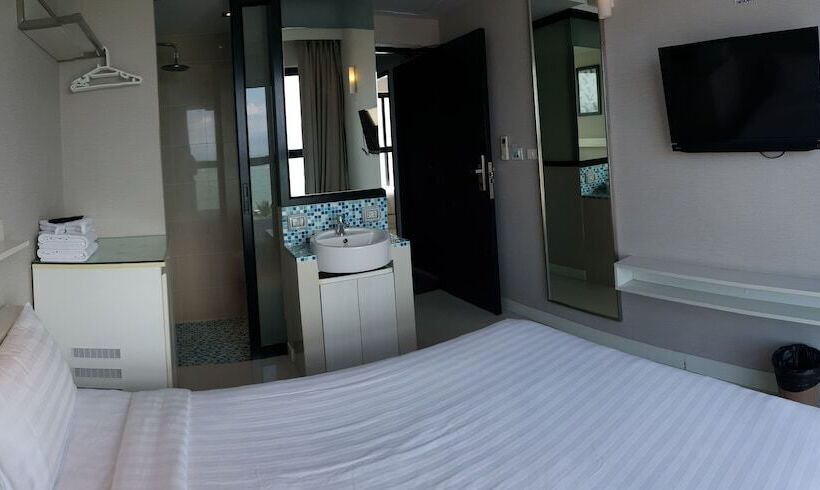 اتاق استاندارد, Serenotel Pattaya