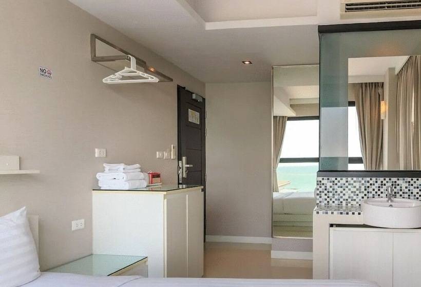 اتاق استاندارد با چشم‌انداز دریا, Serenotel Pattaya