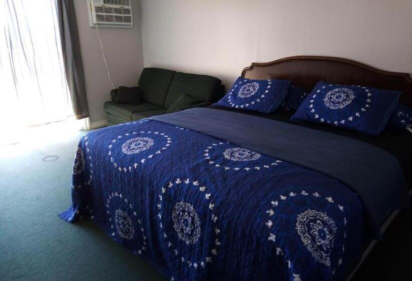 اتاق استاندارد با تخت بزرگ, Tobermory Inn & Suites