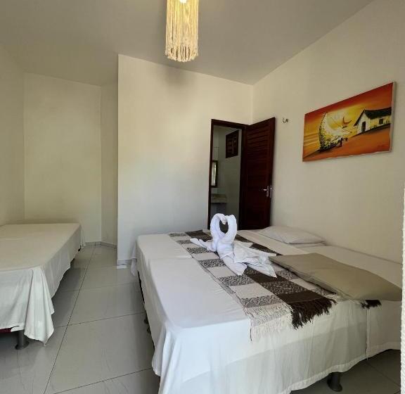 اتاق استاندارد سه تخته با بالکن, Vila Kitemania