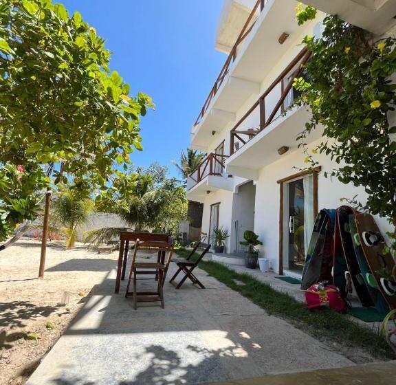اتاق استاندارد سه تخته با بالکن, Vila Kitemania