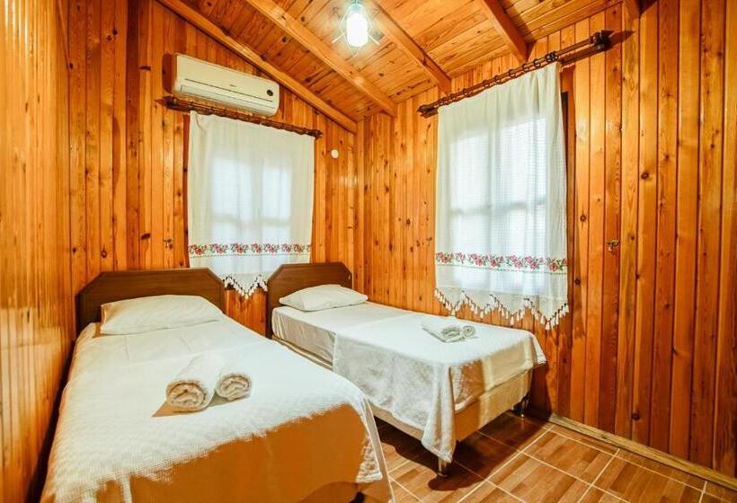 家庭洋房, çuhadar Ahşap Evleri̇