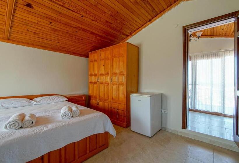 Triple Room Sea View, çuhadar Ahşap Evleri̇