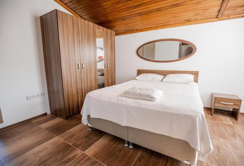 Triple Room Sea View, çuhadar Ahşap Evleri̇