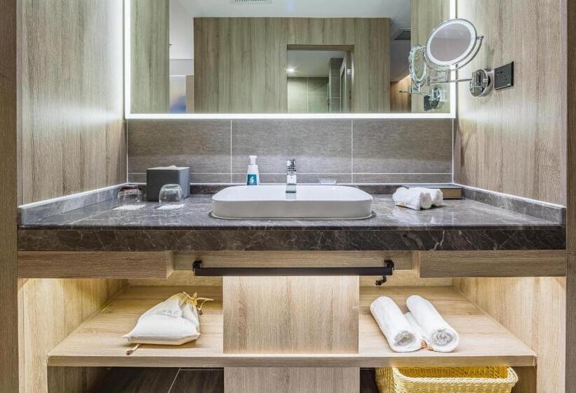 سوییت سوپریور, Atour Hotel Weihai Stone Island