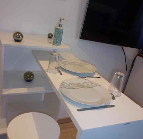 سوئیت با وان آب گرم, Le Bourget   Suite Romantique