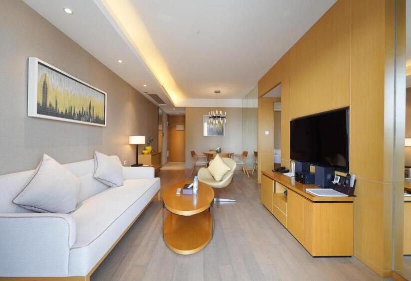 استودیوی استاندارد, Cm Serviced Apartment