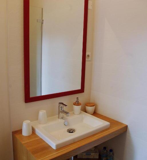 اتاق استاندارد, La Ferrade Chambres D Hôtes B&b