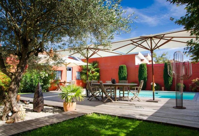 اتاق لوکس, La Ferrade Chambres D Hôtes B&b