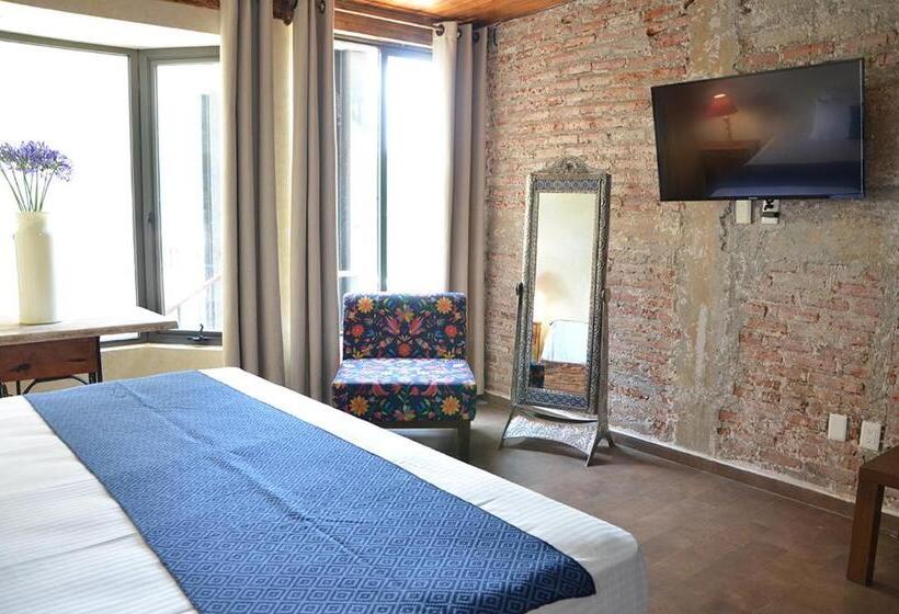 سوییت سوپریور, Casa Real Coyoacán
