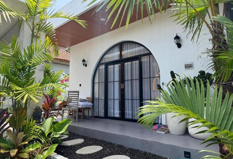 اتاق لوکس با تخت بزرگ, Puja Uluwatu Village