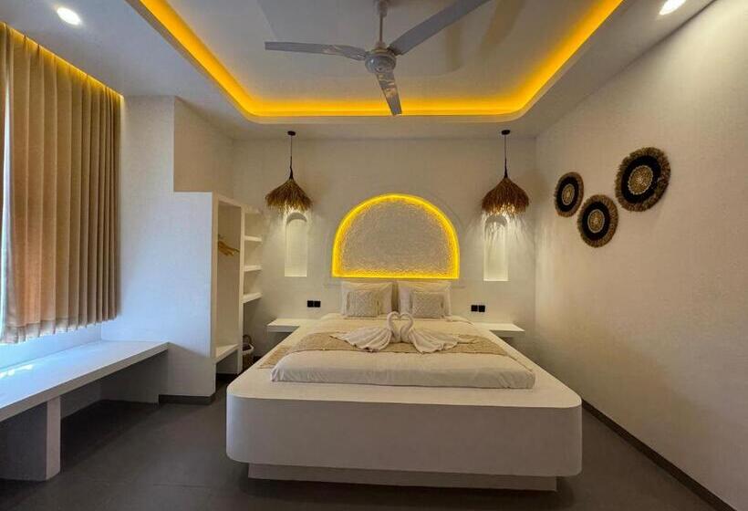 اتاق لوکس با تخت بزرگ, Puja Uluwatu Village