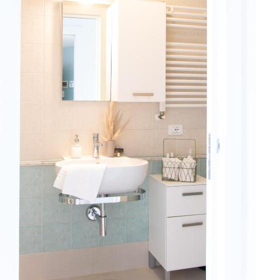 آپارتمان 2 خوابه با بالکن, Residenza Alma