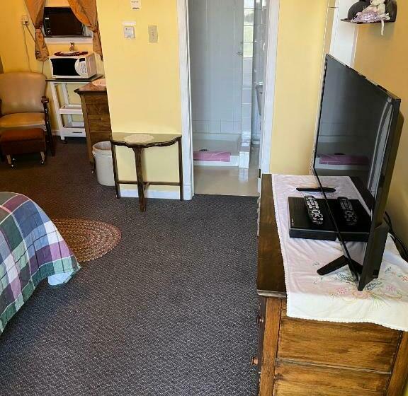 اتاق استاندارد, Bluebird Motel