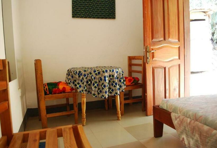 اتاق استاندارد یک نفره, Crater Bay Cottages
