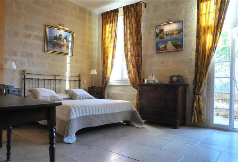 Comfort room with terrace, Domaine Du Grand Malherbes