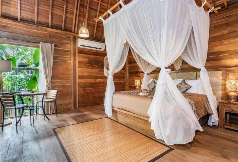 سوییت, Kirani Joglo Villa Bali By Mahaputra