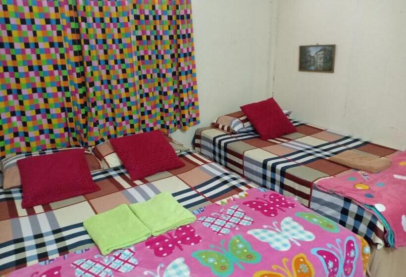 اتاق استاندارد سه نفره, Baanchaokoh Homestay