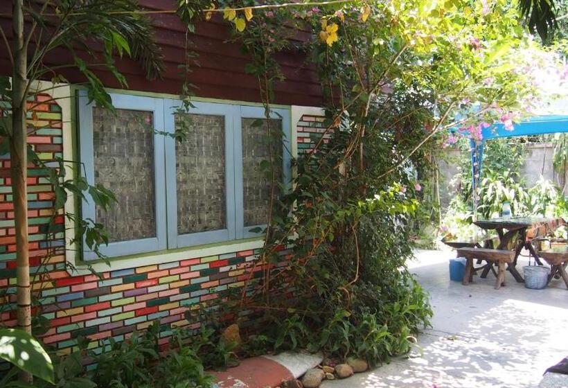اتاق خانوادگی, Baanchaokoh Homestay