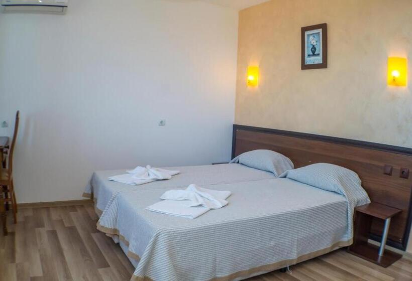 آپارتمان 2 خوابه, Chrystal Guest House