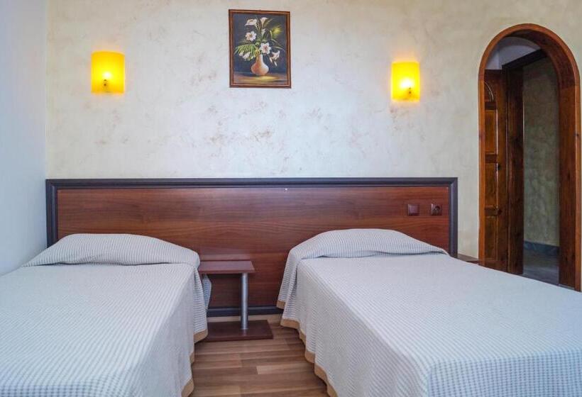 آپارتمان 2 خوابه, Chrystal Guest House