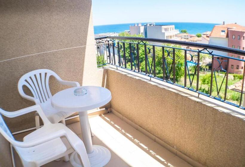 اتاق استاندارد, Chrystal Guest House