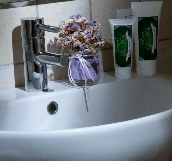 اتاق استاندارد یک نفره, Resort La Mola