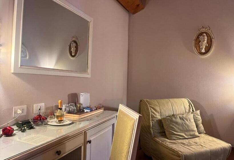 اتاق استاندارد, Resort La Mola