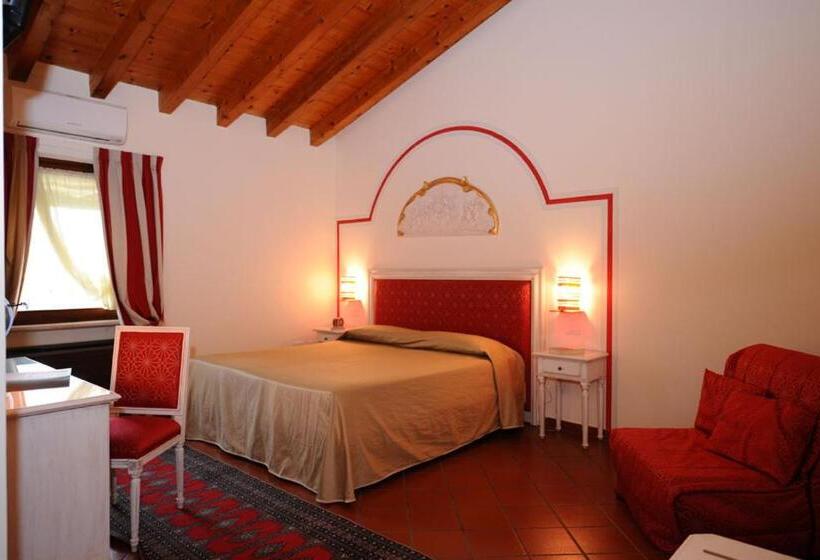 اتاق استاندارد, Resort La Mola
