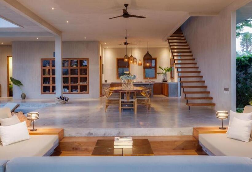 بانگلوی استاندارد, Zin Berawa Villas & Bungalows