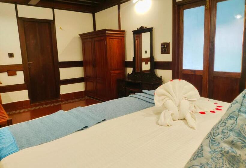 ویلای یک اتاق خوابه با استخر شنا, The Travancore Heritage Beach Resort