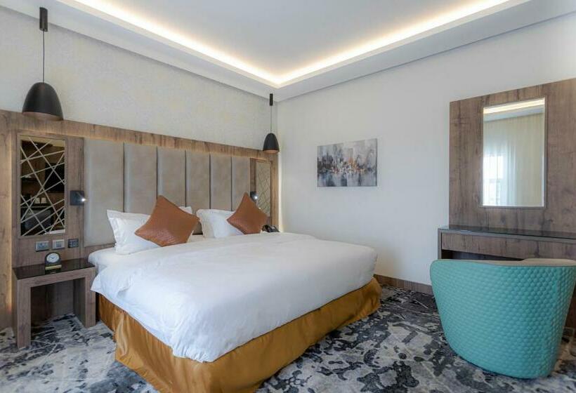 اتاق لوکس با تخت بزرگ, Gacine Hotel Al Tahlia فندق غسن التحلية